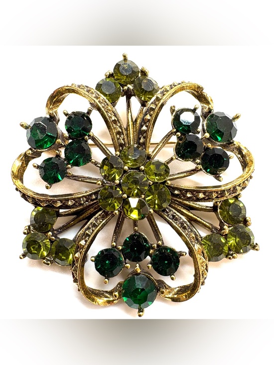 Jewelry - Gold-Tone Green Crystal Floral Brooch - Unbranded 1 3/4”